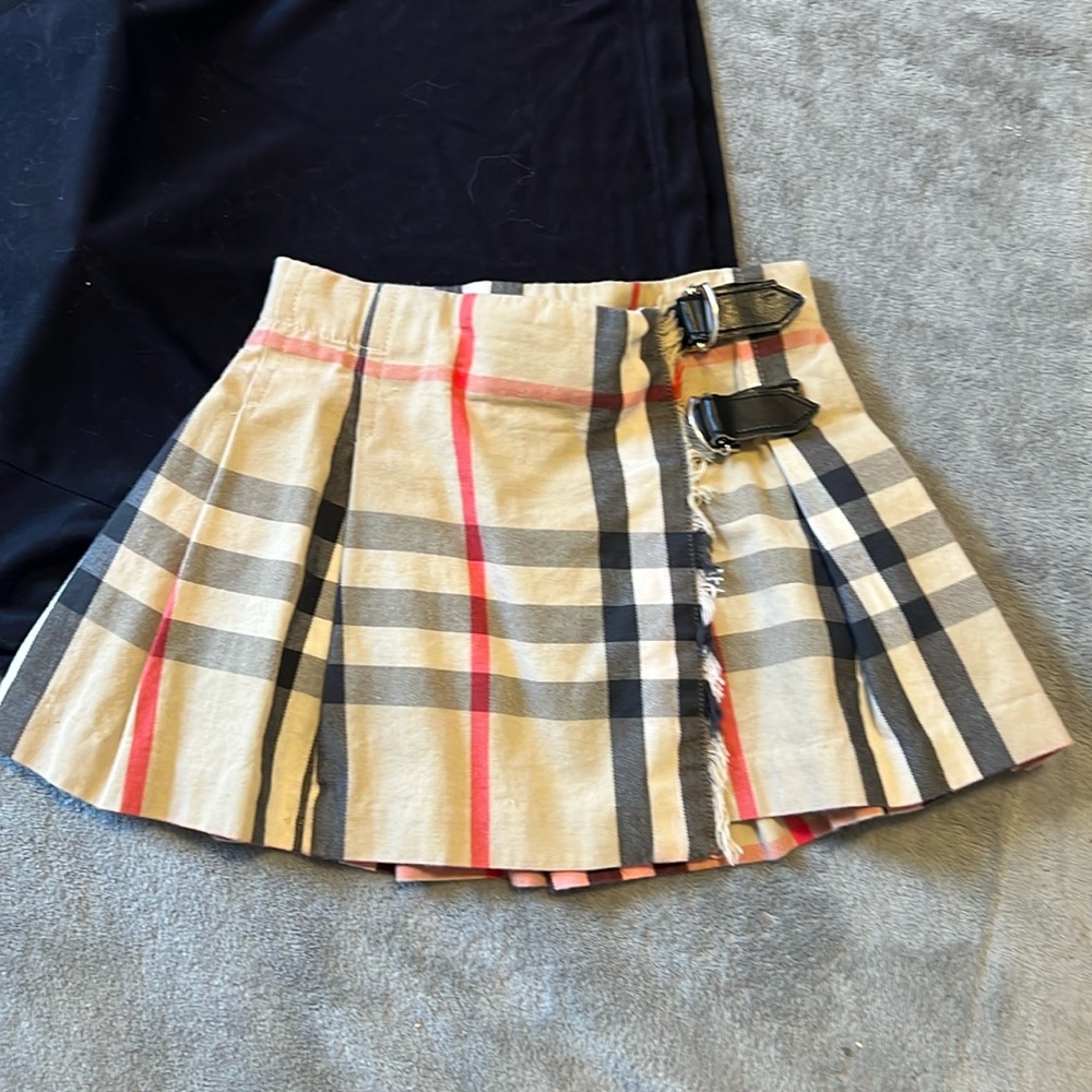 COPY - Burberry skirt